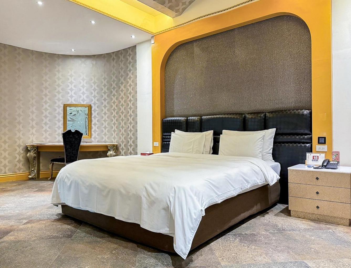 All-Ur Boutique Motel -Chia Yi Branch Chiayi Exterior foto