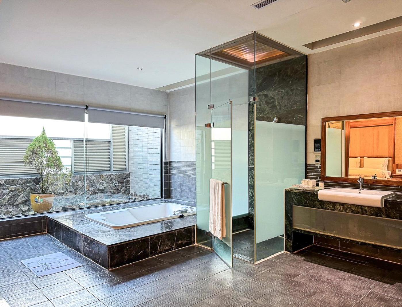 All-Ur Boutique Motel -Chia Yi Branch Chiayi Exterior foto