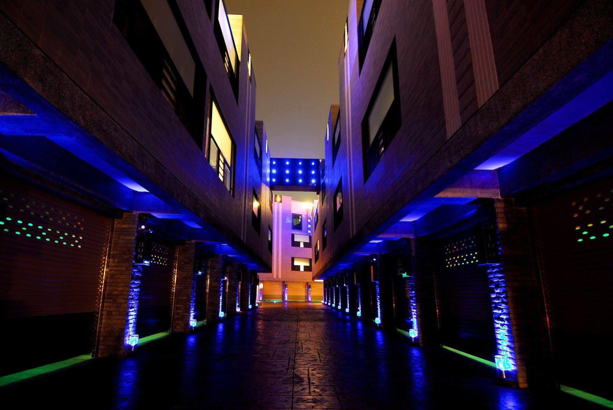 All-Ur Boutique Motel -Chia Yi Branch Chiayi Exterior foto